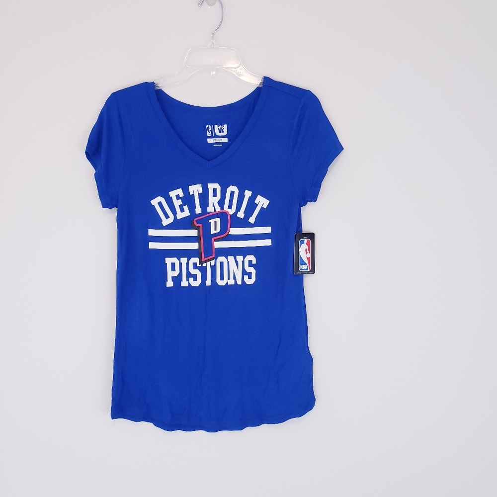 Detroit Pistons V Neck Women's Fitted Blue T Shirt NEW with Tags NBA Medium